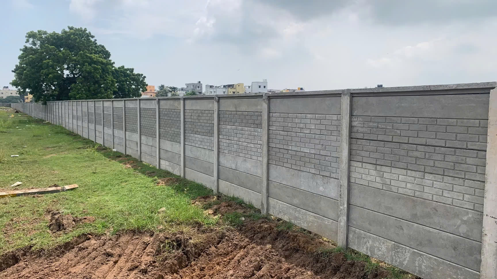 Hàng rào lắp ghép VPC Fence, bảo vệ mảnh đất miền Tây